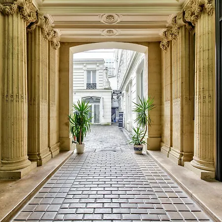 09 - Luxury Loft Champs-elysees Paris